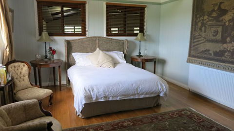 The Loch Barn - Tourism Caloundra 0