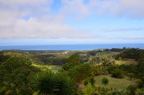 Sapphire Beach B & B - Tourism Caloundra 0
