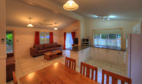 BIG4 Bungalow Park - Tourism Caloundra 2