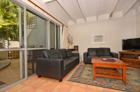 Raintrees Resort - Tourism Caloundra 6