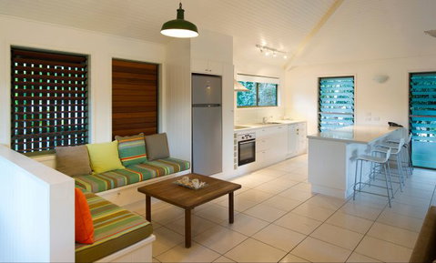 The Retreat Beach Houses - Tourism Caloundra 1