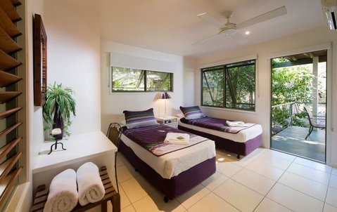 The Retreat Beach Houses - Tourism Caloundra 7