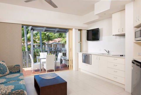Mantra French Quarter - Tourism Caloundra 4
