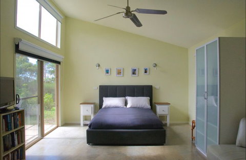Tilba Coastal Retreat - Tourism Caloundra 0