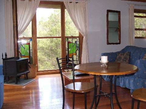 Bluegums Cabins - Tourism Caloundra 1