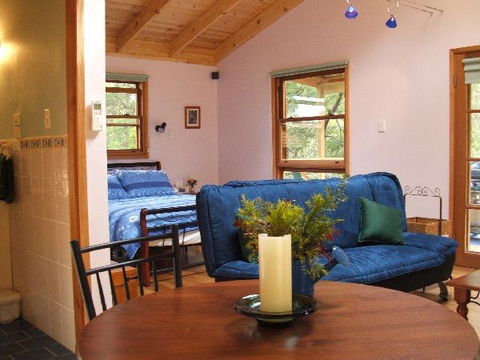 Bluegums Cabins - Tourism Caloundra 2