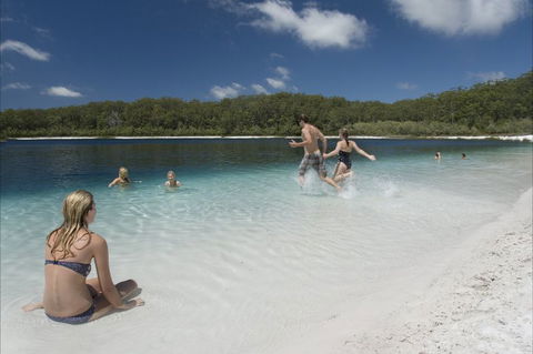 Fraser Island Adventure Tours - Tourism Caloundra 15