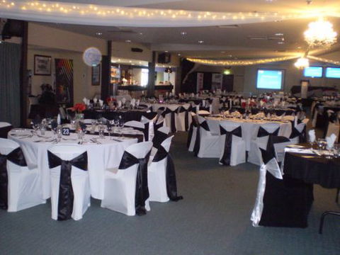 Taree-Wingham Race Club - Tourism Caloundra 0