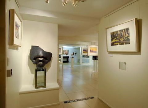 Art Nuvo Gallery - Tourism Caloundra 1