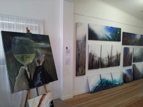 Greg Stevenson Art - Tourism Caloundra 0