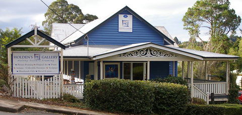 Holden’s Gallery - Tourism Caloundra 1