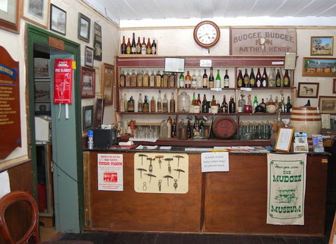 Colonial Inn Museum - Tourism Caloundra 3