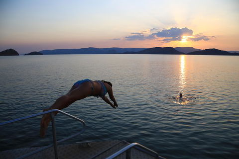 Lake Argyle Sunset Magic Cruise Departing Kununurra - Tourism Caloundra 4