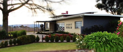 Yarra Valley - Wineries & Gin Distillery Tour - Tourism Caloundra 1