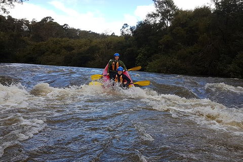 White-Water Kayaking On The Yarra River - Tourism Caloundra 4