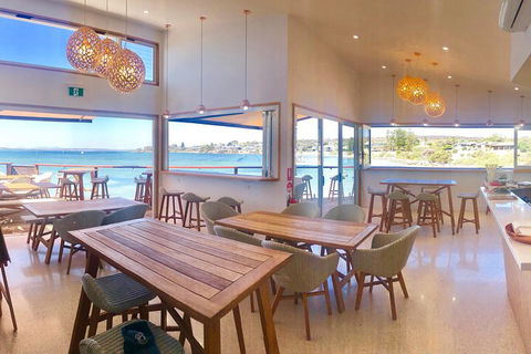 Coffin Bay Oyster Farm & Tasting Tour - Tourism Caloundra 13