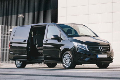 Private Brisbane International Airport Round-Trip Transfer - Tourism Caloundra 0