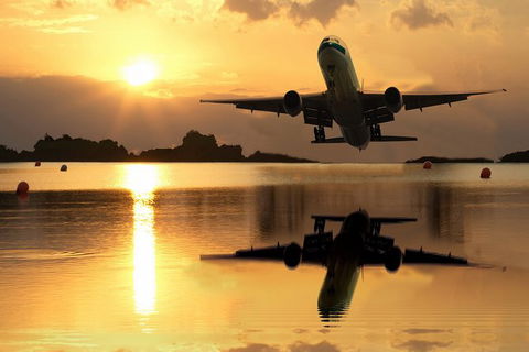 Luxury Brisbane Airport Transfers To And From Broadbeach For Up To 7 Ppl - Tourism Caloundra 1