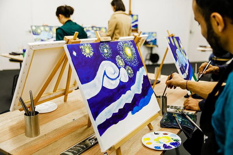 Wine & Paint Night At Brisbane 'Sip & Paint' Studio - Tourism Caloundra 1