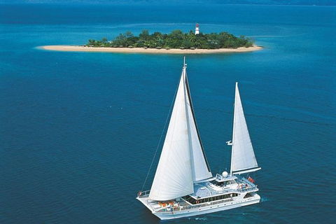 Wavedancer Low Isles Great Barrier Reef Sailing Cruise From Palm Cove - Tourism Caloundra 2