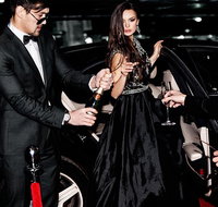 Luxury Movie World Transfers To and From Brisbane CBD Hotel for up to 7 ppl - Tourism Caloundra