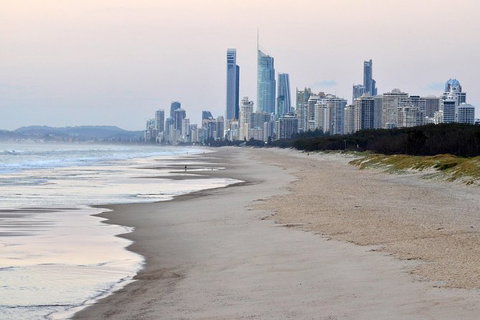 Luxury Brisbane Airport Transfers To And From Broadbeach For Up To 11 Ppl - Tourism Caloundra 0