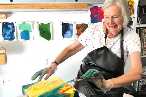 Try Pour Painting In An Artistâ€™s Studio! - Tourism Caloundra 1