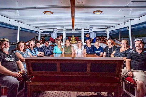 Shaolin Sunset Sailing Aboard Authentic Chinese Junk Boat - Tourism Caloundra 5