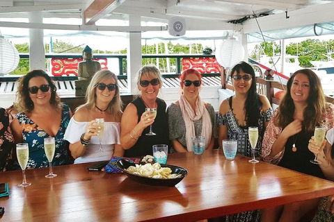 Shaolin Sunset Sailing Aboard Authentic Chinese Junk Boat - Tourism Caloundra 3