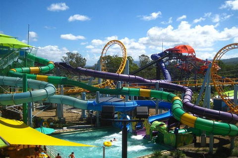 Gold Coast Theme Parks - Tourism Caloundra 1
