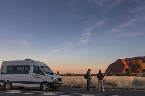 Highlights Of Uluru Including Sunrise And Breakfast - Tourism Caloundra 3