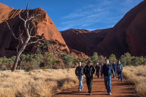 Highlights Of Uluru Including Sunrise And Breakfast - Tourism Caloundra 4