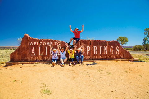 Coach Transfer From Kings Canyon To Alice Springs - Tourism Caloundra 3