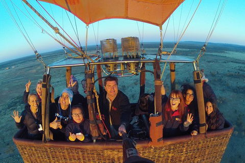 Early Morning Ballooning In Alice Springs - Tourism Caloundra 3