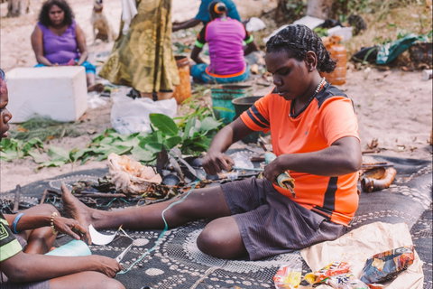 Anindilyakwa Arts, Groote Eylandt - Tourism Caloundra 2