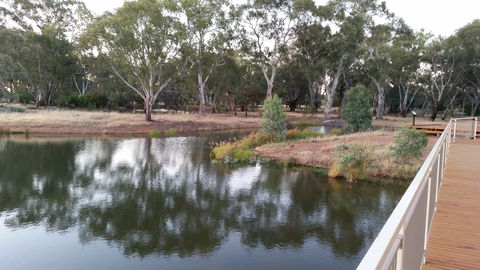 Green Corridor Walking Track - Tourism Caloundra 0