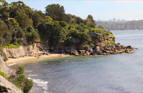 Lady Bay Beach - Tourism Caloundra 0