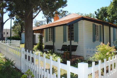 La Trobe's Cottage - Tourism Caloundra 2