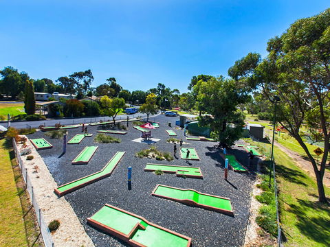 Naracoorte Mini Golf - Tourism Caloundra 1