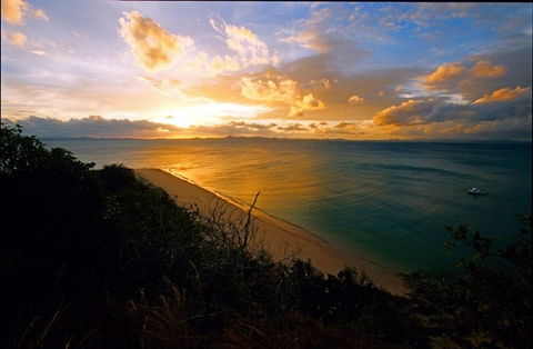 North Keppel Island Hilltop Trail - Tourism Caloundra 0