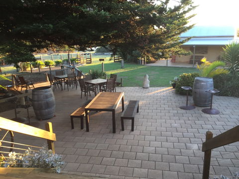 Rustic Blue Gallery Cafe Day Spa - Tourism Caloundra 0