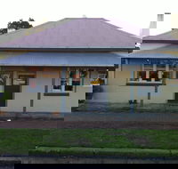 Teddy Bears Downstairs and Grandma's Feather Bed - Tourism Caloundra