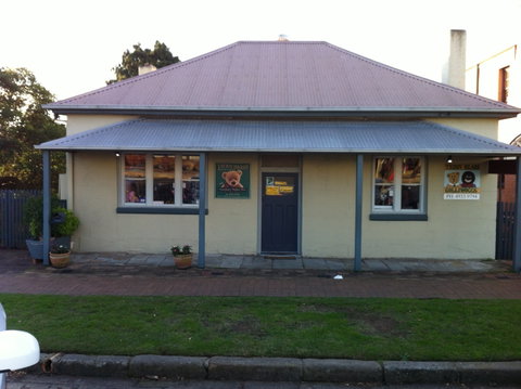 Teddy Bears Downstairs And Grandma's Feather Bed - Tourism Caloundra 0