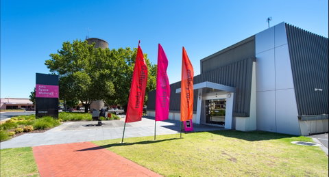 Arts Space Wodonga - Tourism Caloundra 1