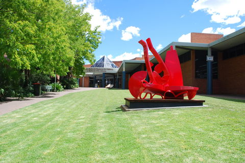 Bathurst Regional Art Gallery - Tourism Caloundra 0