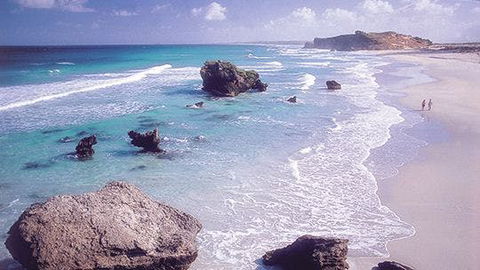 Dholuwuy Bay - Tourism Caloundra 2
