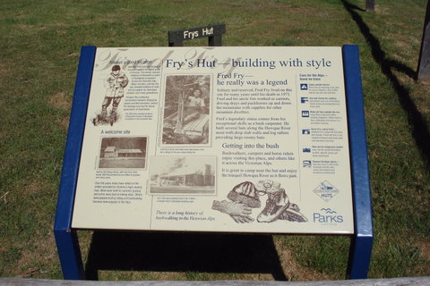 Fry's Hut - Tourism Caloundra 2