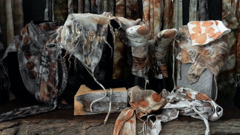 Geckostrands Textile Artist - Tourism Caloundra 0