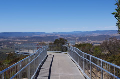 Hassans Walls Lookout - Tourism Caloundra 0