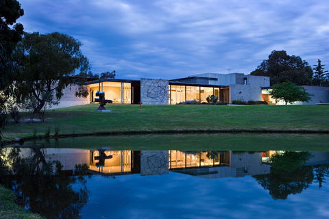 McClelland Sculpture Park + Gallery - Tourism Caloundra 1